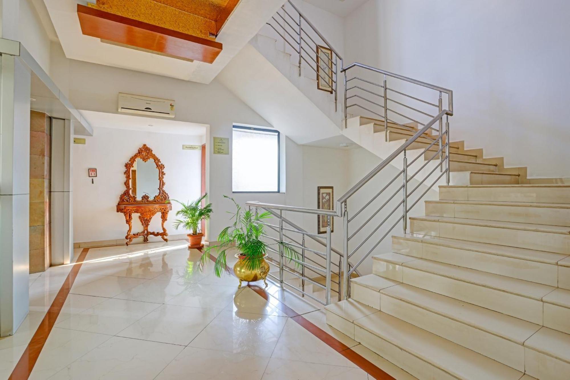 Hotel Super Collection O Indraprastha Thiruvananthapuram Zewnętrze zdjęcie
